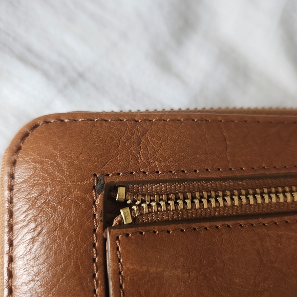 Fossil Tan Leather Wristlet - Picture 10 of 10